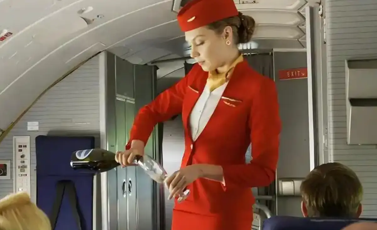 《法国空乘4》资源下载-法版高清全集完整版在线观看-法国空乘4免费播放无删减-欧美电影
